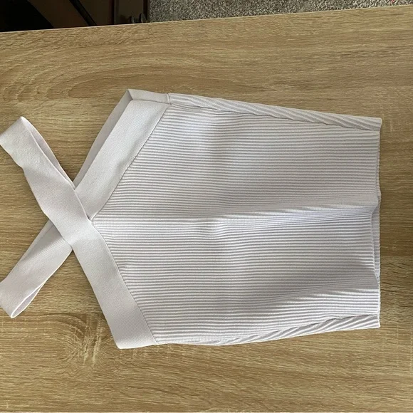 Babaton Sculpt Knit Criss-Cross Tank in Lilac - Picture 6 of 7